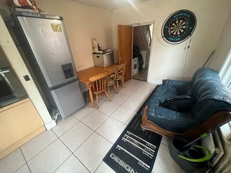 4 bedroom house to rent - Photo 5