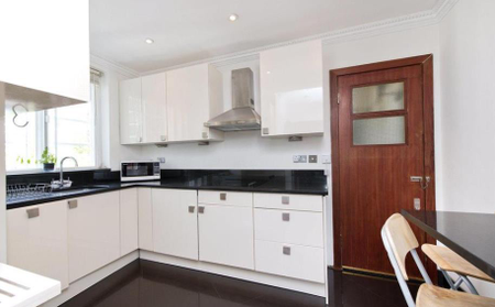 2 bedroom apartment to rent - Photo 4