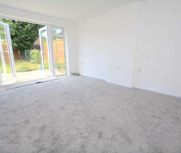 Chestnut Lane, Amersham, HP6 - Photo 2