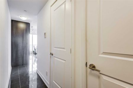 For Lease - 9201 Yonge Street Unit# 1911Nw, Richmond Hill, Ontario - Photo 3