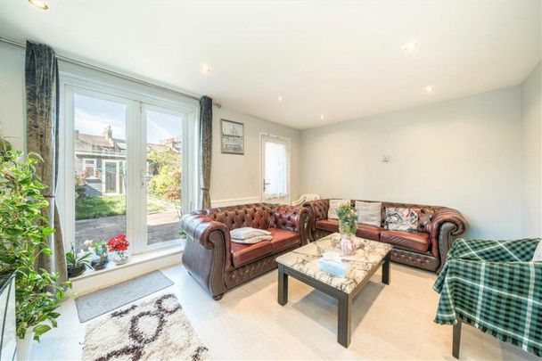 Robert Lowe Close, New Cross, SE14 - Photo 1