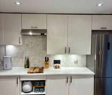 For Lease - 761 Kingston Road, Toronto, Ontario - Photo 2