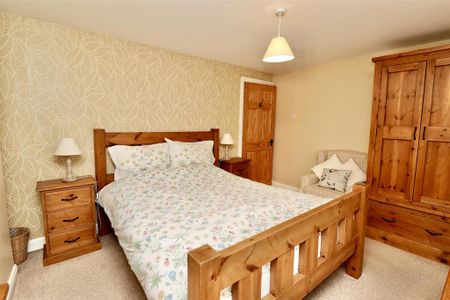 2 bedroom house to rent - Photo 3