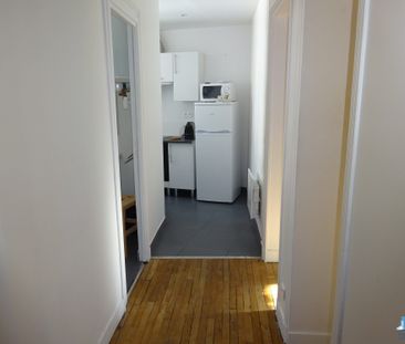 Location Appartement 2 pièces 42m² COURBEVOIE 92400 - Photo 5