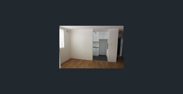 Well presented 1 bedroom unit - Photo 1