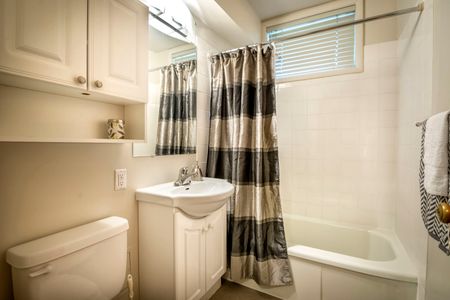 Fay Ellen Apartments - Photo 3