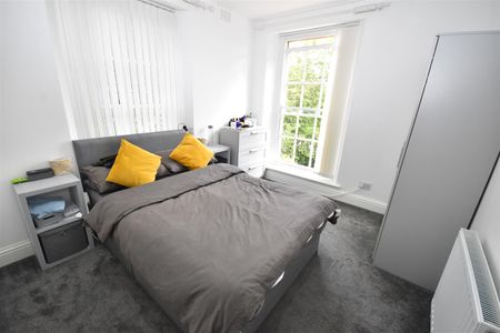 Park Road North, Birkenhead - Photo 5