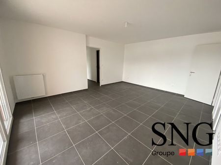 BEAU T4 AVEC LOGGIA ET DEUX PARKINGS - Photo 5