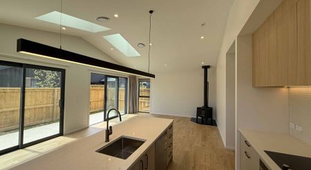 Brand New 3-Bedroom Home in Hanley’s Farm – Ready - Photo 3