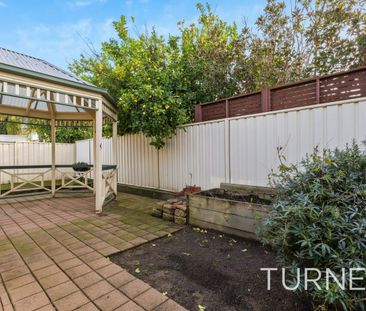 Spacious Family Home, Quiet Location, Freshly Painted. - Photo 6