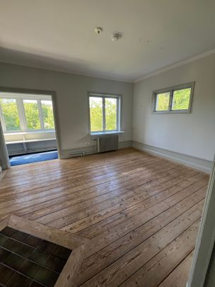 Neglingevägen, Nacka - Photo 1