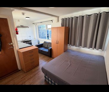 1 Bed Flat, Windmill Road, N18 - Photo 6