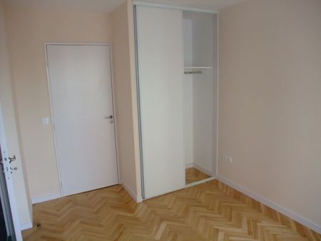 T2 de 48.37m2 Spacieux & Lumineux avec Garage Lyon 7 - 341 rue Garibald, à 2 Pas du Métro Garibaldi - Photo 4