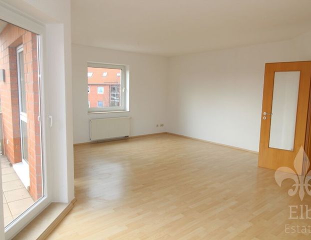 Großzügige 3 Raum Wohnung mit Balkon, Tageslichtbad und Keller im Lindenplatz/Hermsdorf - Foto 1