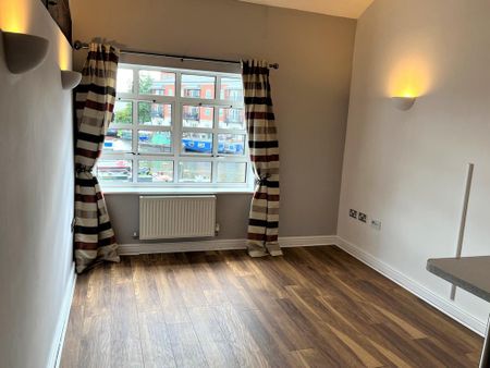 2 bedroom flat to rent - Photo 5