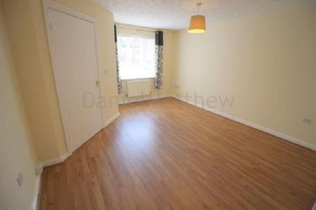 3 bedroom detached house to rent - Photo 5