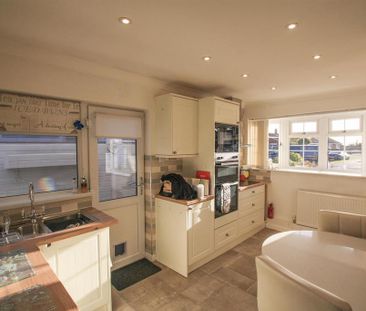 2 bedroom detached bungalow to rent - Photo 6