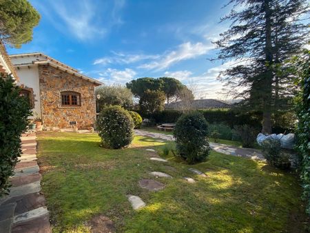 Sant Cugat del Vallès, Catalonia 08173 - Photo 2