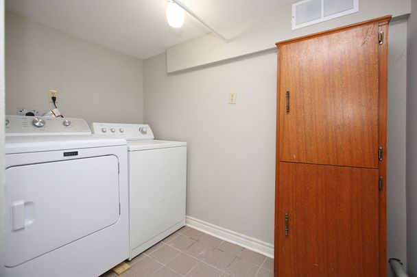 For Lease - 295 Brimson Drive, Newmarket, Ontario - Photo 1