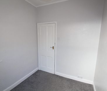 Broxholme Road, Sheffield, S8 - Photo 1