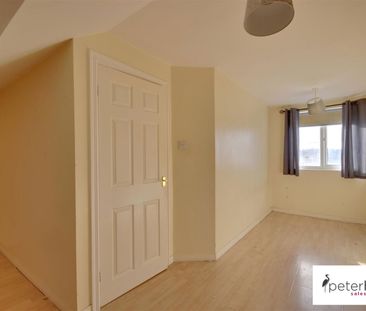 Chester Terrace North, Millfield, Sunderland, Tyne & Wear, SR4 7AP - Photo 5