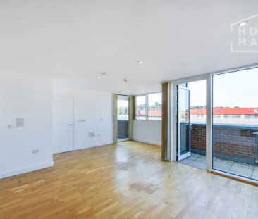 Zenith Close, NW9 - Photo 1