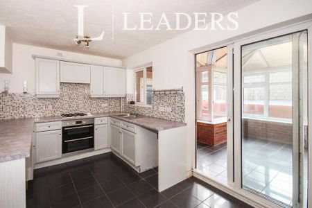 3 bedroom house to rent - Photo 4