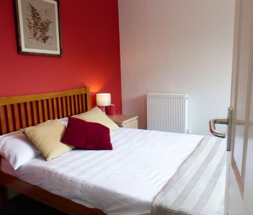 1 bedroom in a house share to rent - Photo 4