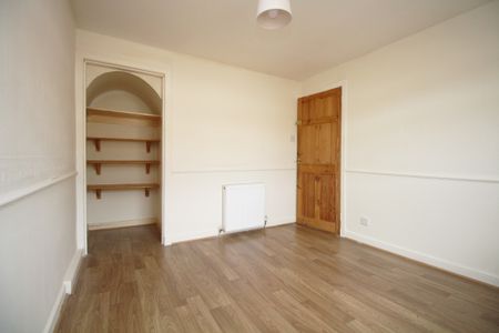 Woodside Crescent, Paisley, Renfrewshire - Photo 2