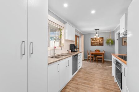 140 Asbury Street East, Ocean Grove - Photo 2