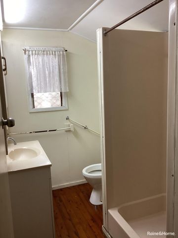 Timeless Queenslander with Rare Space - Torquay - Photo 4