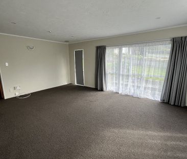 17 Staithes Drive North, Whitby - Photo 4