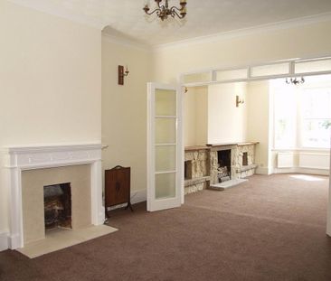 4 bedroom semi-detached house to rent - Photo 5