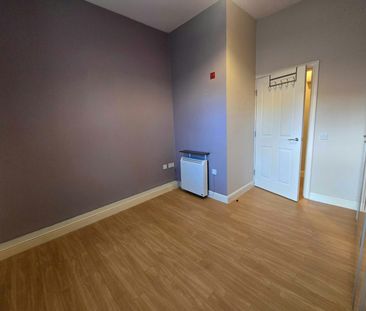 Flat to rent on - Photo 6