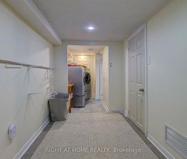 For Lease - 5 Bellefontaine Street, Toronto, Ontario - Photo 2