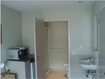 Fully Furnished Unit In Central Location - Photo 3