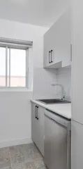 1 room apartment of 73m² in Montreal - Photo 2
