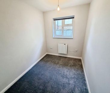 3 bedroom detached bungalow to rent - Photo 4