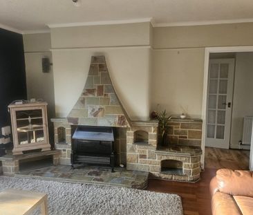 3 Bed Semi-Detached House, Hart Road, M14 - Photo 6