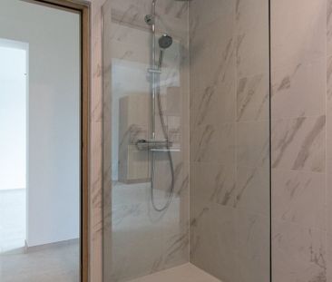 Appartement te huur in Antwerpen voor € 1.050 met 3 slaapkamers - Foto 4