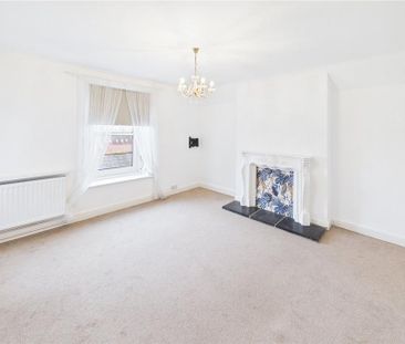 1 bedroom penthouse to rent - Photo 2