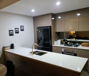 Wentworth Point - Photo 2