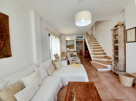 WINTER RENTAL. Bungalow for rent with 4 bedrooms in Arenal area Javea - Photo 3