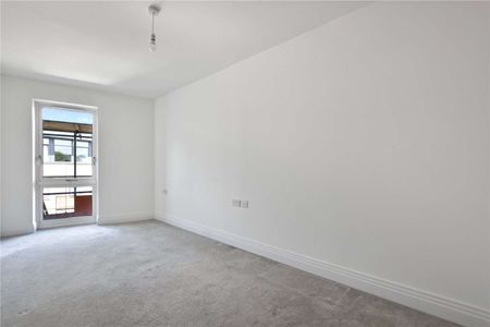 A high specification 1 bedroom apartment set on the second floor. Parking is available on request. Available early March and offered unfurnished. - Photo 2