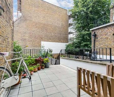 A spacious three bedroom apartment with private patio garden. - Photo 1