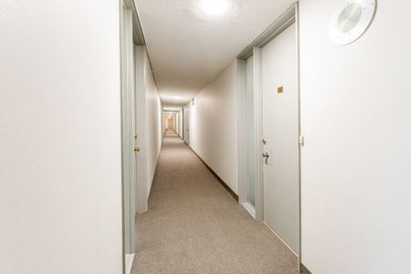 2 Bedroom - Photo 5