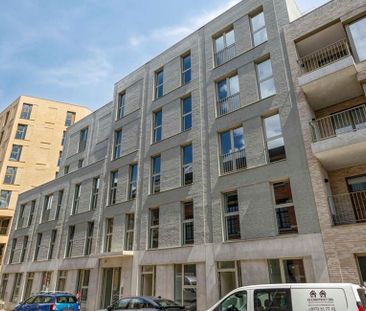 Appartement te huur in Antwerpen voor € 1.390 met 3 slaapkamers - Photo 2