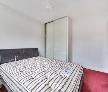 Chelmsford Road, N14, London - Photo 5