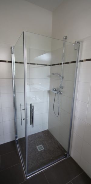 - 2 - Raumwohnung in Pirna "Rollstuhlgerecht" - Photo 1