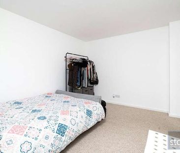 Merridene, London, N21 - Photo 5